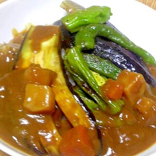 夏野菜ソテー乗せカレーライス